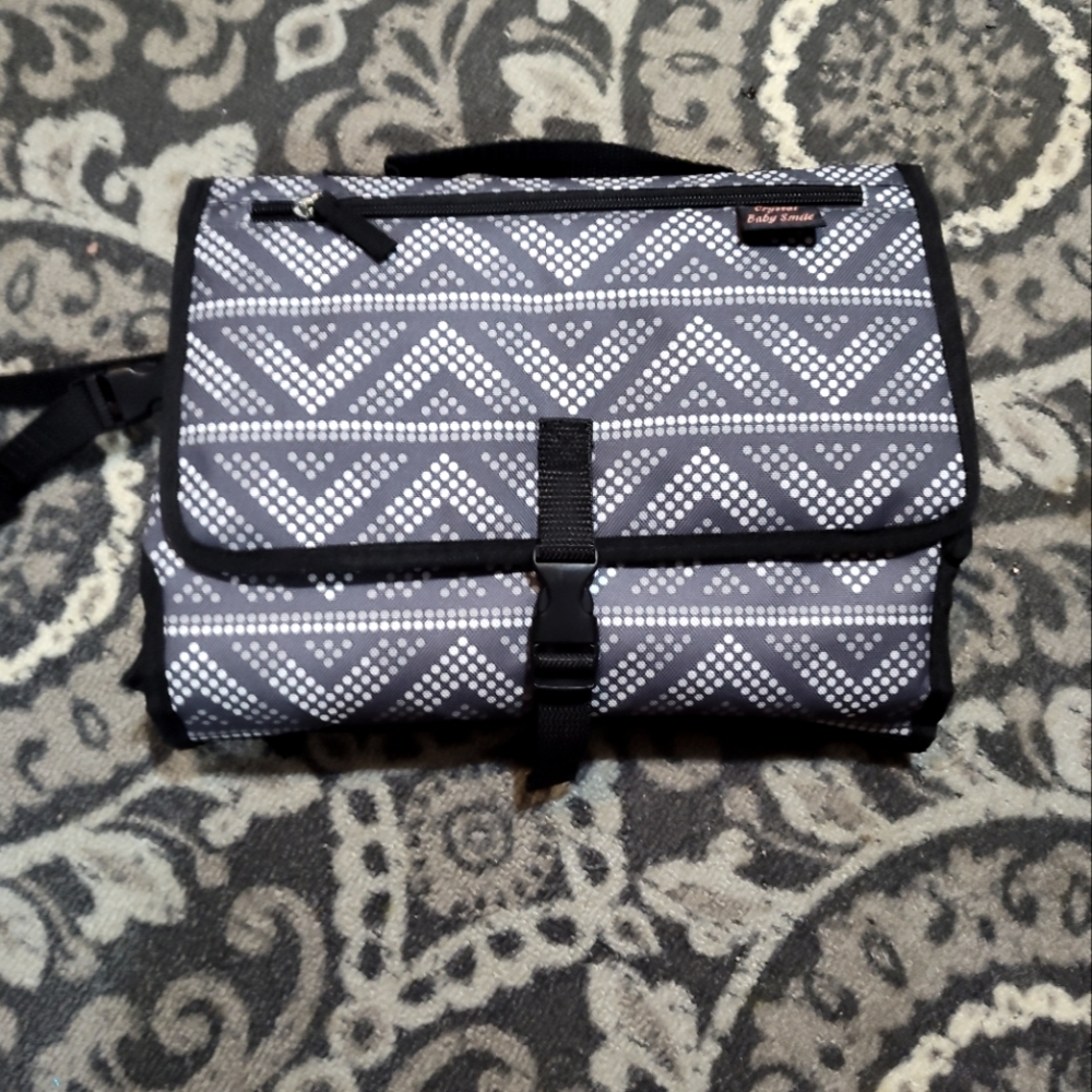 Traveling Diaper Bag & Mat